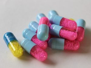 Депутаты предлагают разрешить онлайн-торговлю рецептурными лекарствами с 2022 года